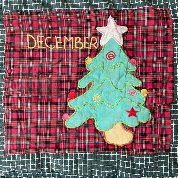 Vintage Patchwork Month of the Year Quilt Blanket Seasonal Applique Plaid 46x59 - Picture 7 of 10